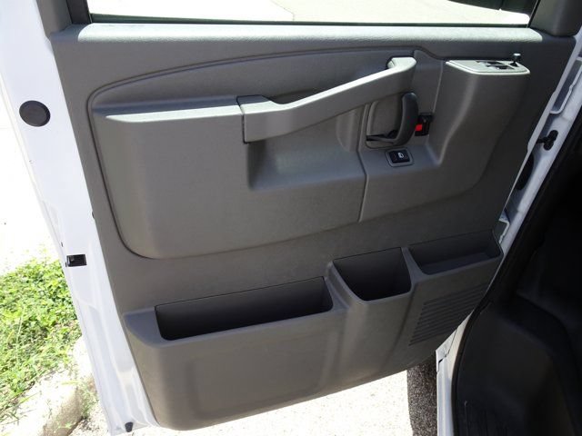 Used 2024 Chevrolet Express 2500 w/ Driver Convenience Package RWD image 10