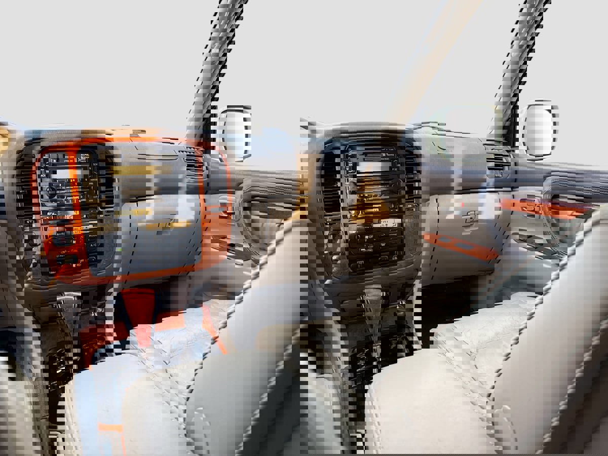 Used 2000 Lexus LX 470 4WD image 23