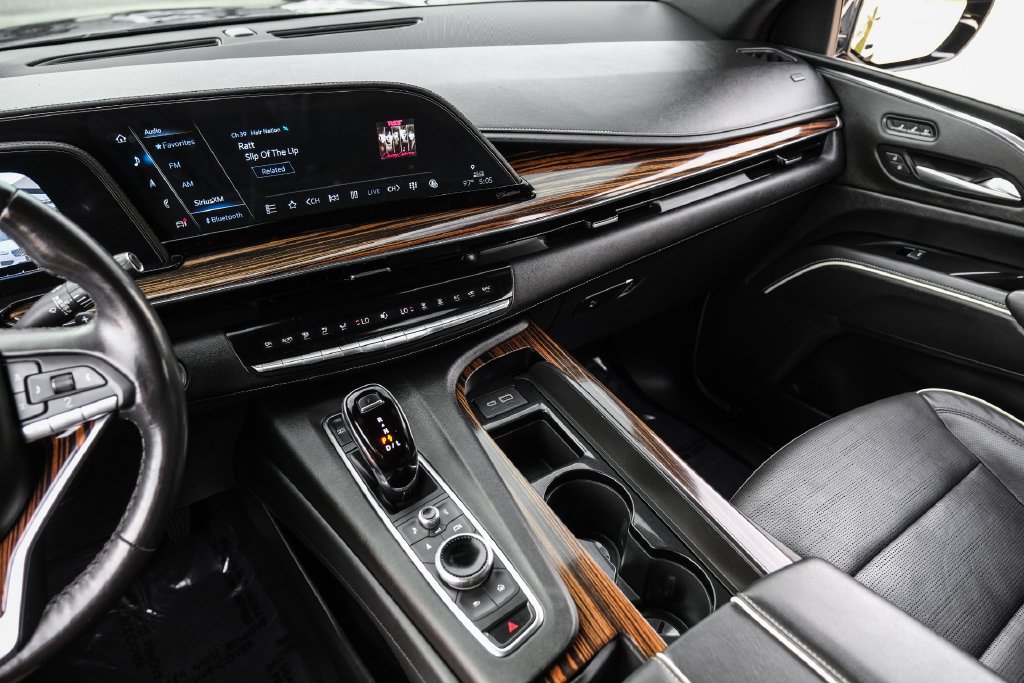 Used 2023 Cadillac Escalade ESV Premium Luxury RWD image 23