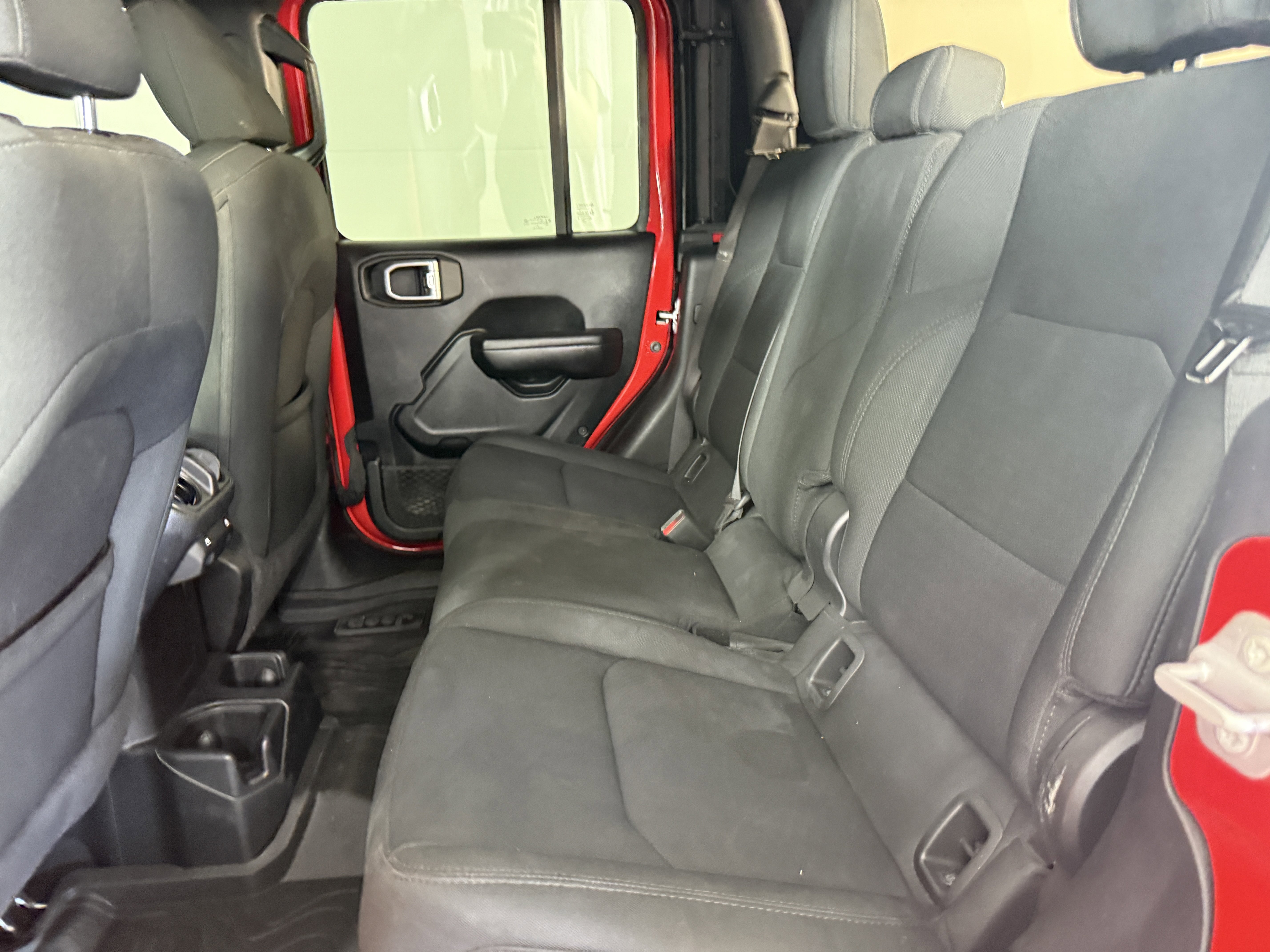 Used 2021 Jeep Gladiator Willys AWD/4WD image 13