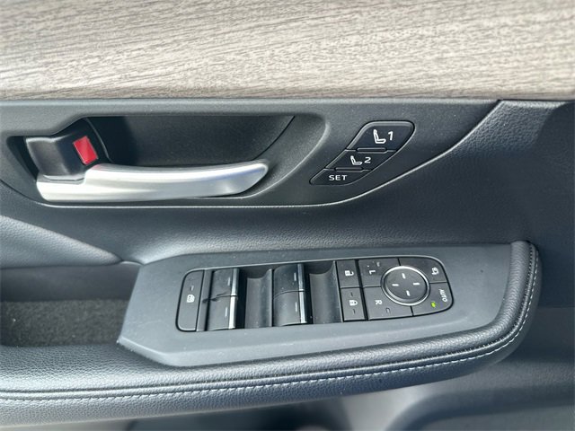 Used 2024 Toyota Grand Highlander Limited image 14