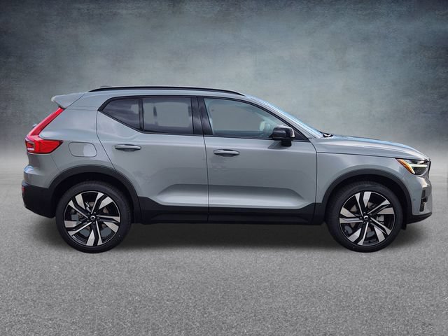 New 2026 Volvo XC40 B5 Ultra w/ Climate Package AWD/4WD image 8