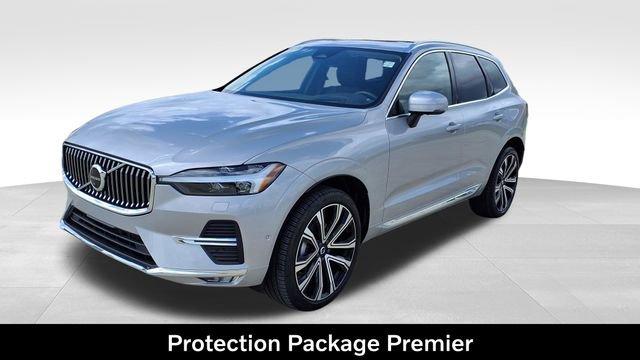 Used 2023 Volvo XC60 B5 Ultimate w/ Climate Package image 4