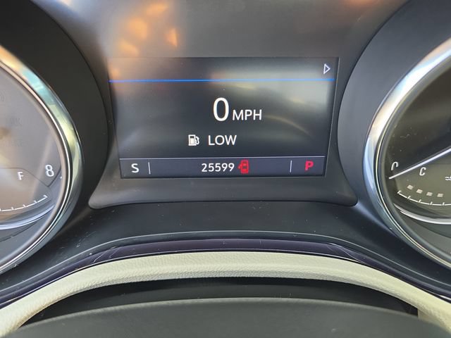 Used 2021 Buick Encore GX Preferred w/ Sport Touring Package FWD image 28
