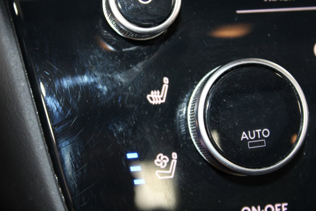 Used 2022 INFINITI QX60 Sensory w/ Cargo Package image 44