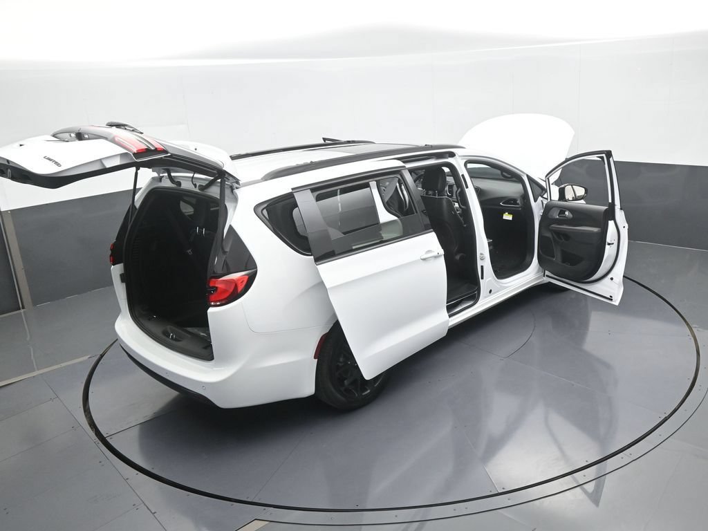New 2026 Chrysler Pacifica Limited w/ S Appearance Package FWD image 63