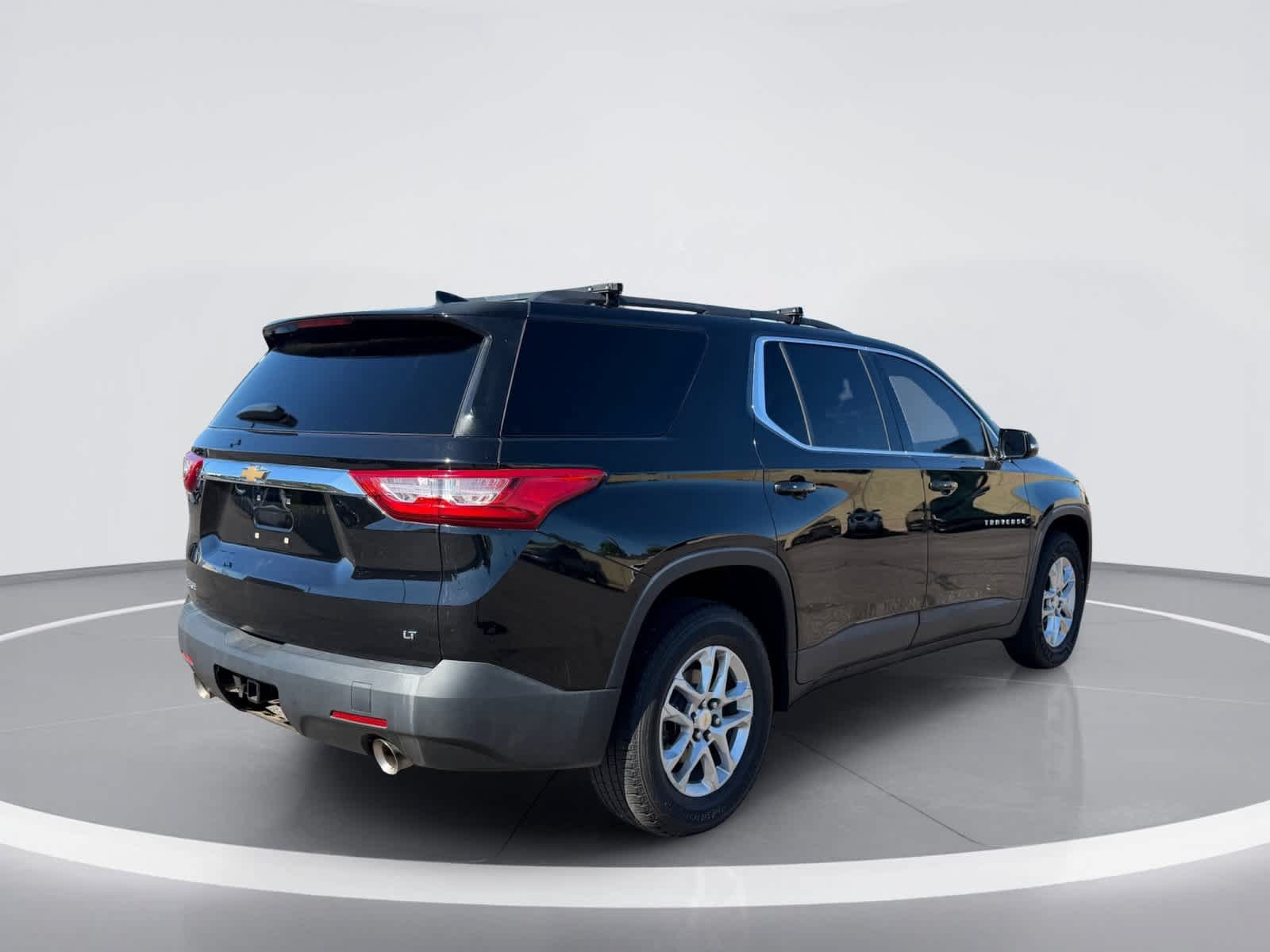 Used 2019 Chevrolet Traverse LT FWD image 6