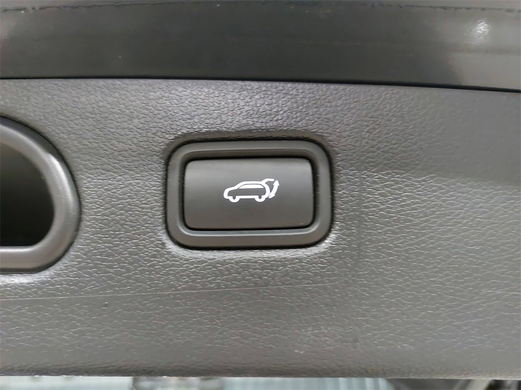 Used 2021 Hyundai Tucson Ultimate w/ Cargo Package image 13