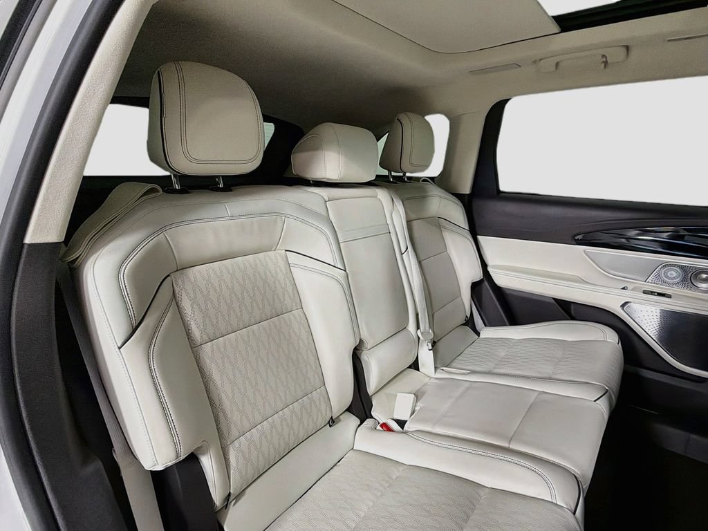 Certified 2024 Lincoln Nautilus Black Label w/ Jet Appearance Package (87T) AWD/4WD image 29