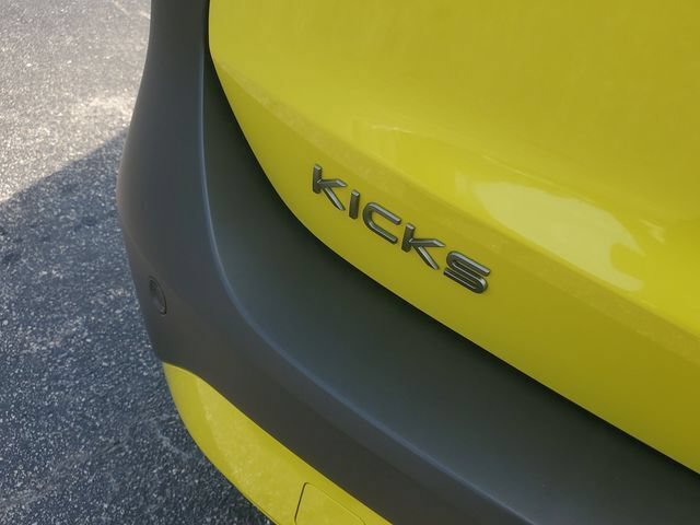 New 2026 Nissan Kicks SR w/ SR Premium Package AWD/4WD image 6