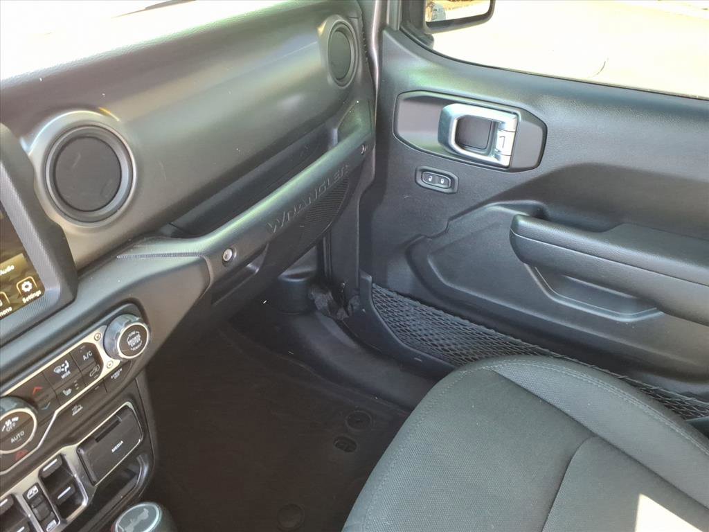 Used 2023 Jeep Wrangler Unlimited w/ Cold Weather Group AWD/4WD image 35