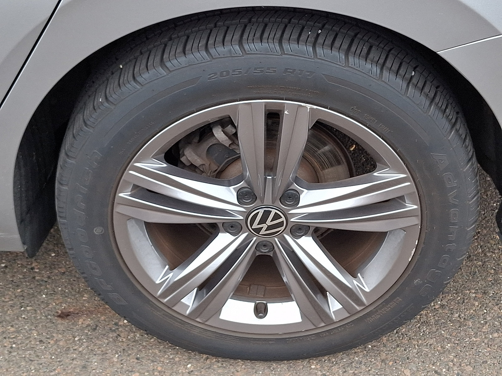 Used 2023 Volkswagen Jetta SE FWD image 9