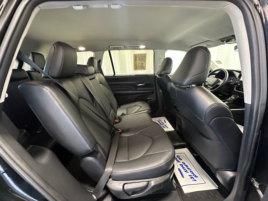 Used 2024 Toyota Grand Highlander XLE image 26