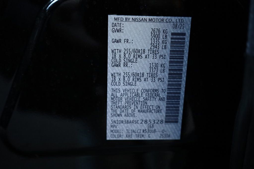 Used 2025 Nissan Pathfinder SV image 39