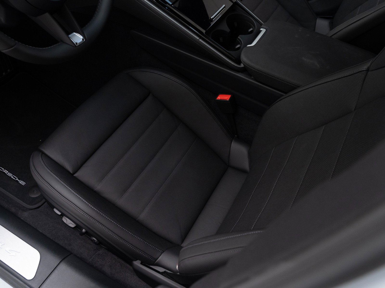 New 2026 Porsche Panamera 4 image 17