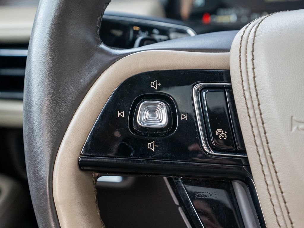 Used 2020 Lincoln Aviator Reserve w/ Equipment Group 202A image 21