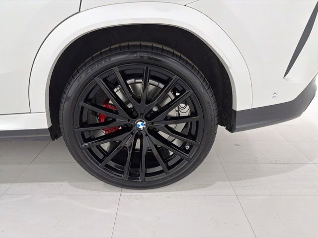 Certified 2024 BMW X6 M60i w/ Dynamic Handling Package AWD/4WD image 44