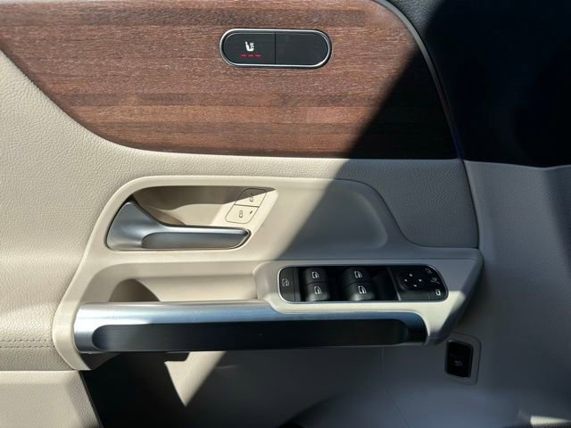 Certified 2022 Mercedes-Benz GLB 250 4MATIC w/ Premium Package Lite image 14