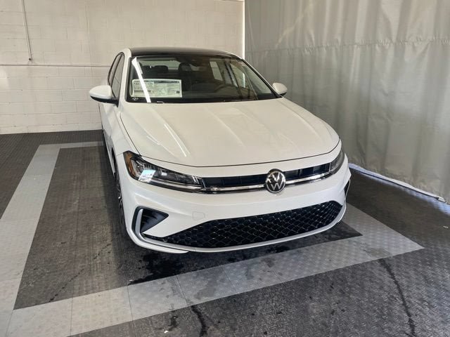 New 2027 Volkswagen Jetta SE FWD image 2