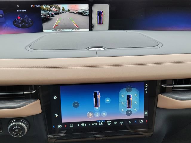 New 2026 Lincoln Navigator Black Label AWD/4WD image 25