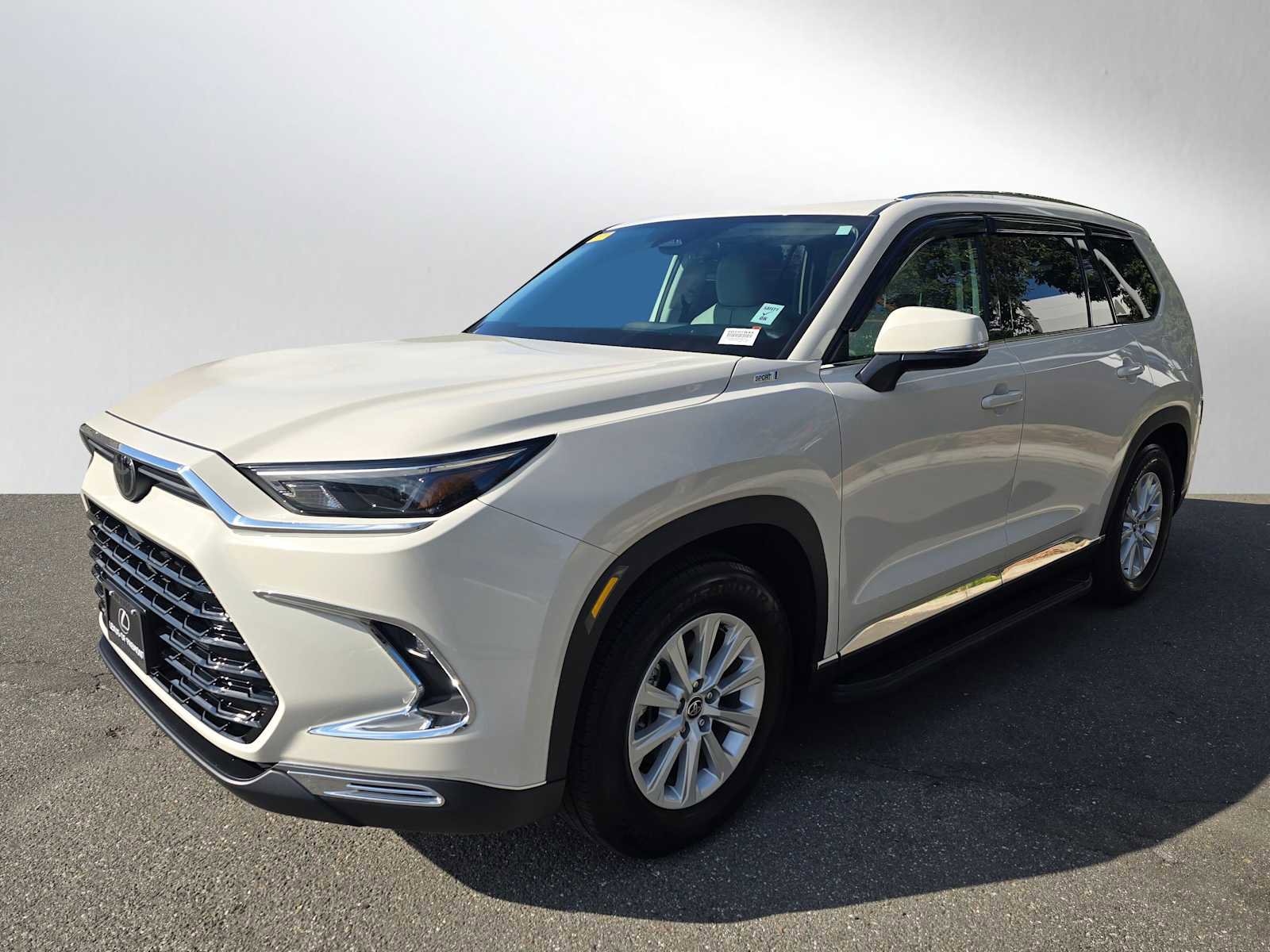 Used 2024 Toyota Grand Highlander XLE image 7