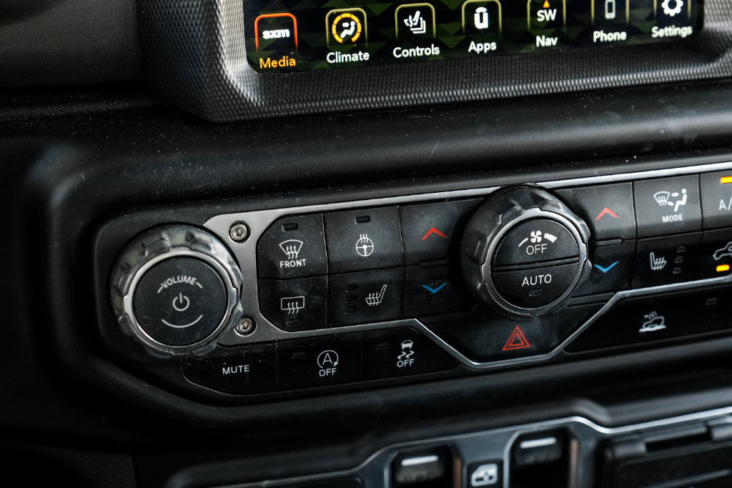 Used 2023 Jeep Wrangler Unlimited Sport AWD/4WD image 32