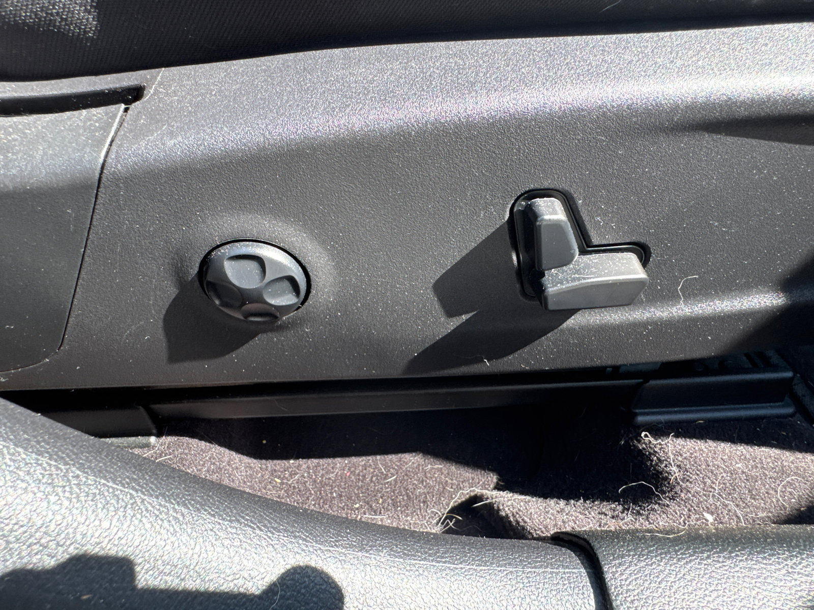 Used 2018 Chrysler 300 Touring L image 16