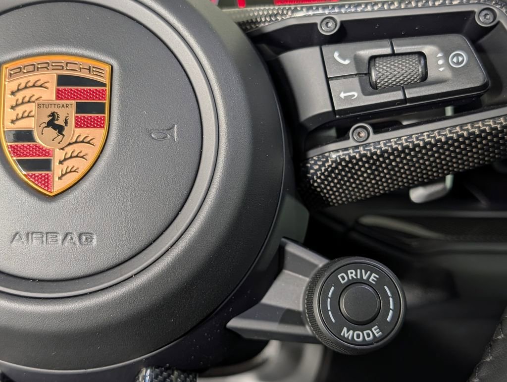 New 2026 Porsche Cayenne GTS image 37