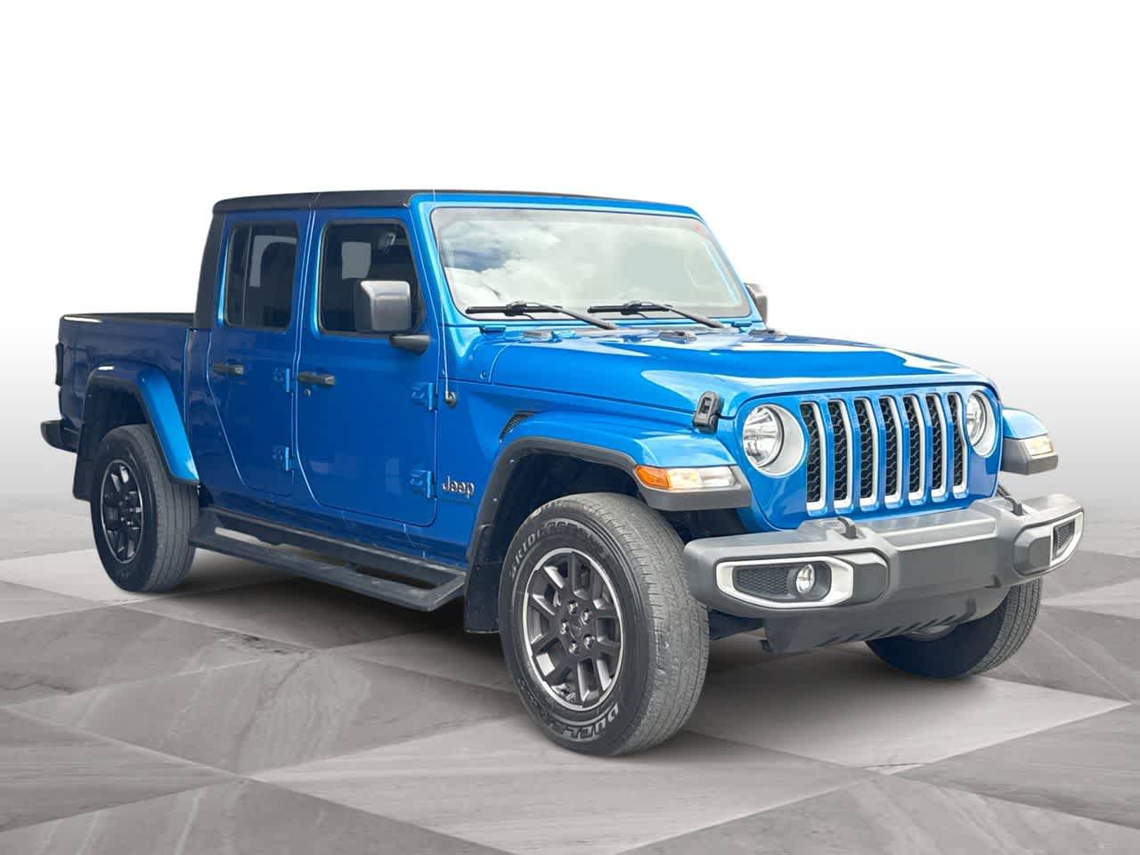 Used 2023 Jeep Gladiator Overland w/ Popular Equipment Package AWD/4WD image 2