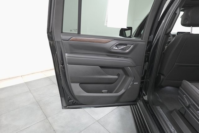 Used 2024 Chevrolet Suburban High Country w/ Premium Package image 23