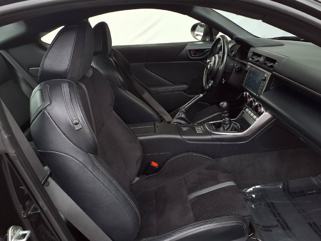 Certified 2024 Toyota GR86 Premium RWD image 34