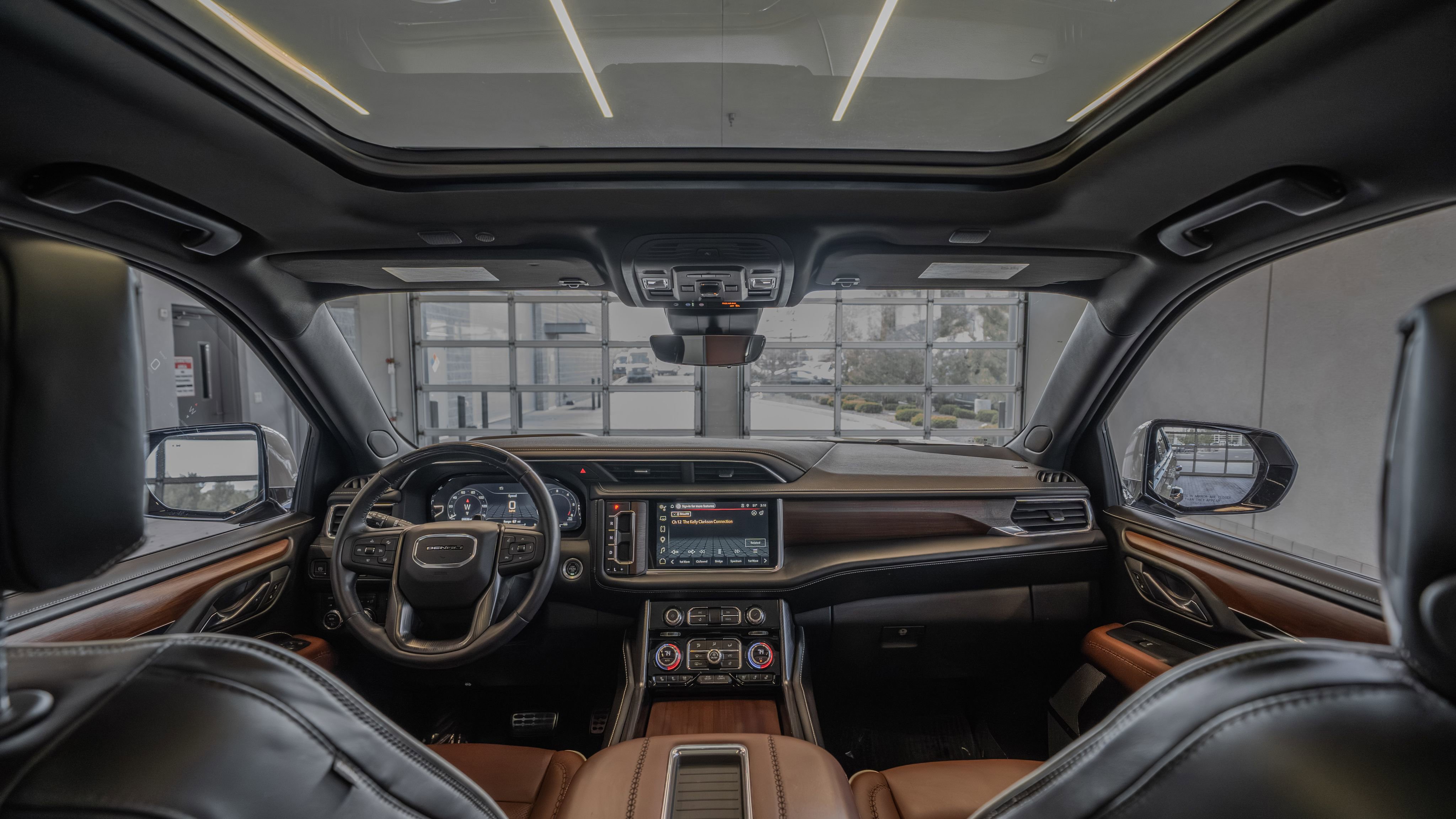 Used 2023 GMC Yukon Denali Ultimate image 27