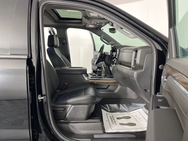 Used 2022 GMC Sierra 1500 Elevation w/ Elevation Premium Package image 41