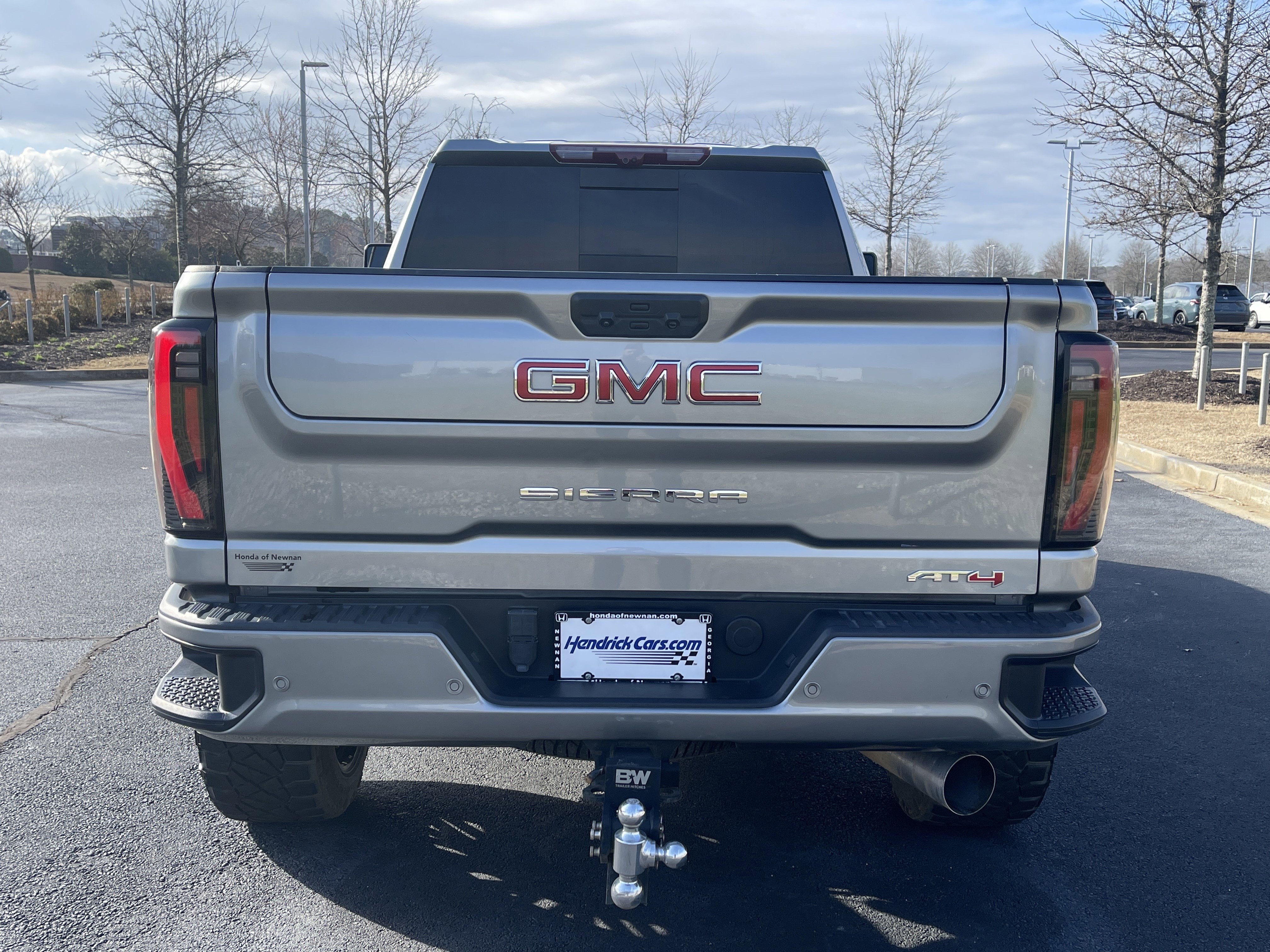 Used 2024 GMC Sierra 2500 AT4 w/ AT4 Premium Plus Package image 8