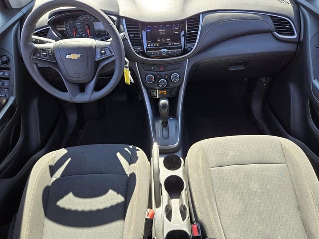 Used 2022 Chevrolet Trax LS w/ Tint and Cruise Package image 13