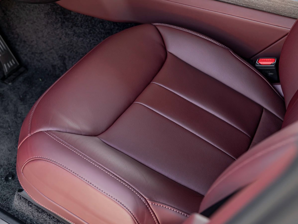 New 2025 Land Rover Range Rover SE image 15