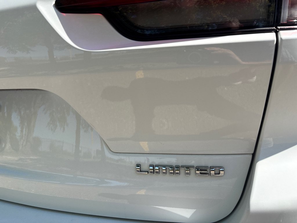 Used 2021 Jeep Grand Cherokee L Limited AWD/4WD image 6