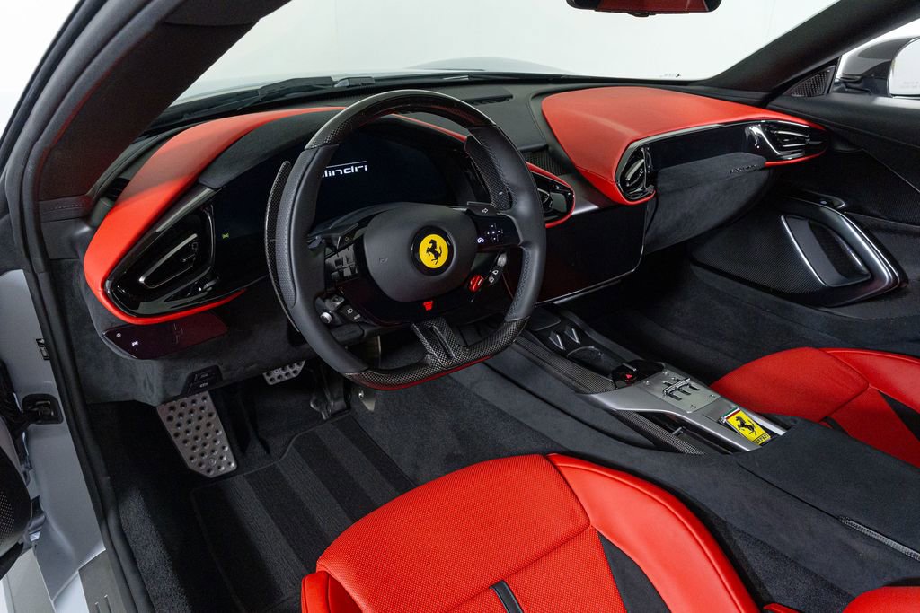 Used 2025 Ferrari 12Cilindri image 4