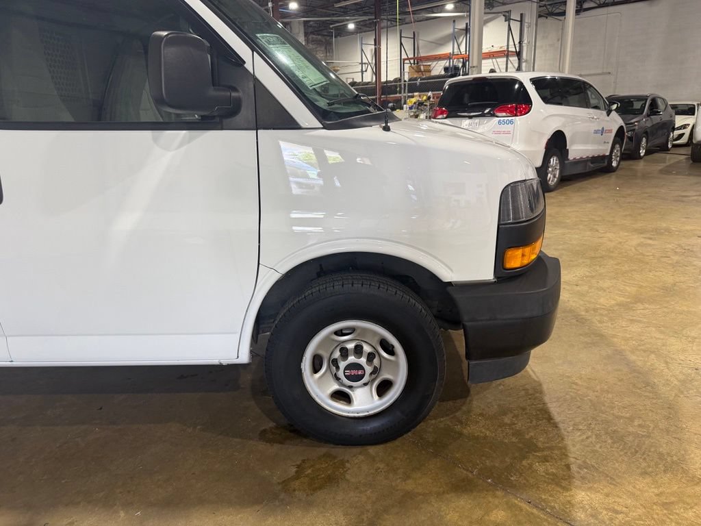 Used 2018 GMC Savana 2500 w/ Driver Convenience Package RWD image 13