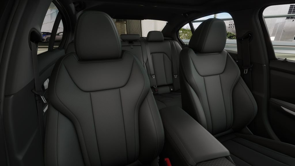 Used 2026 BMW 330i Sedan w/ Premium Package image 39