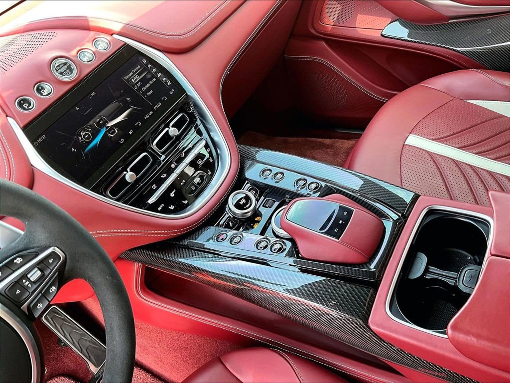 Used 2023 Aston Martin DBX 707 image 17