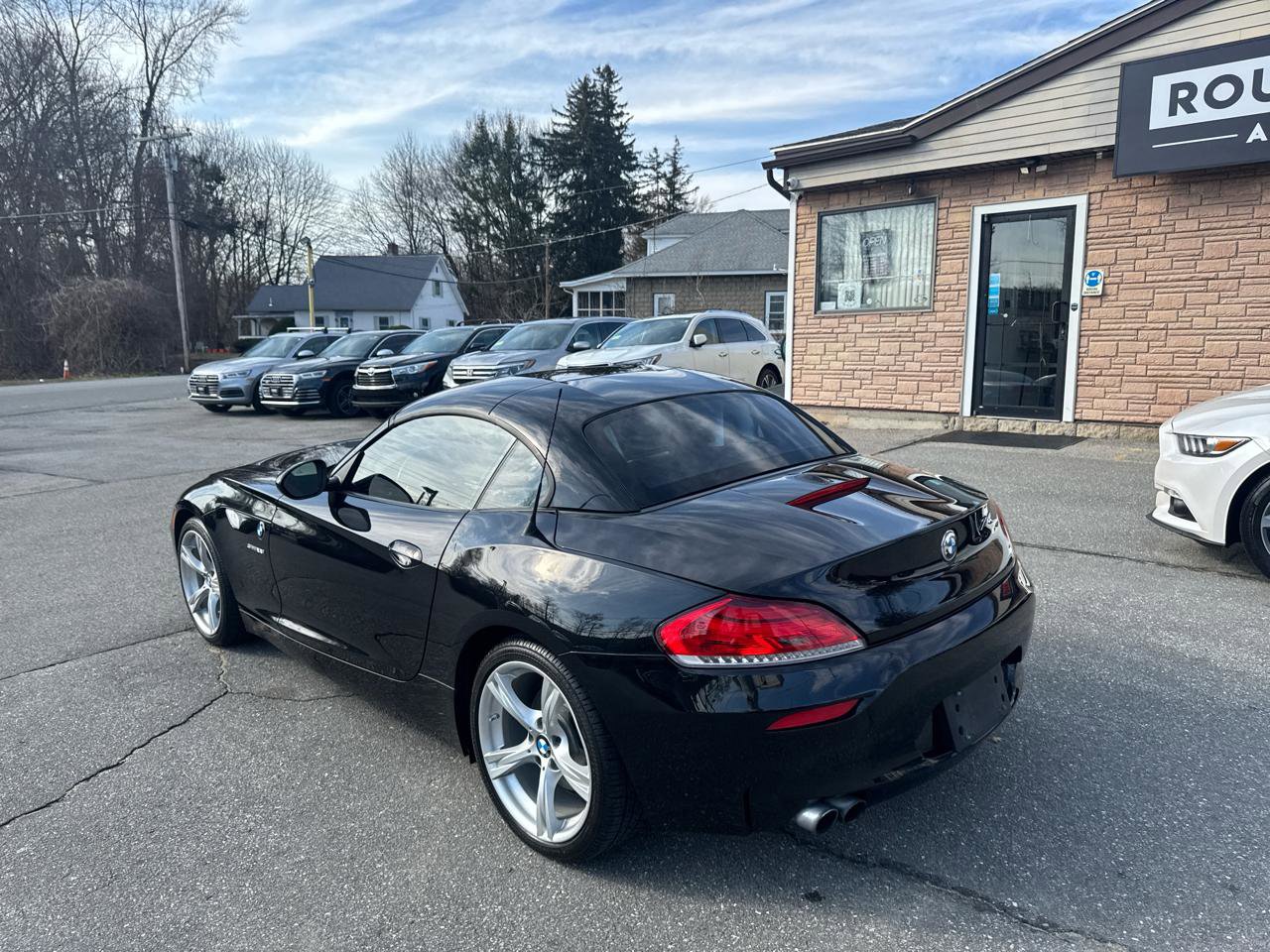 Used 2013 BMW Z4 sDrive28i RWD image 17
