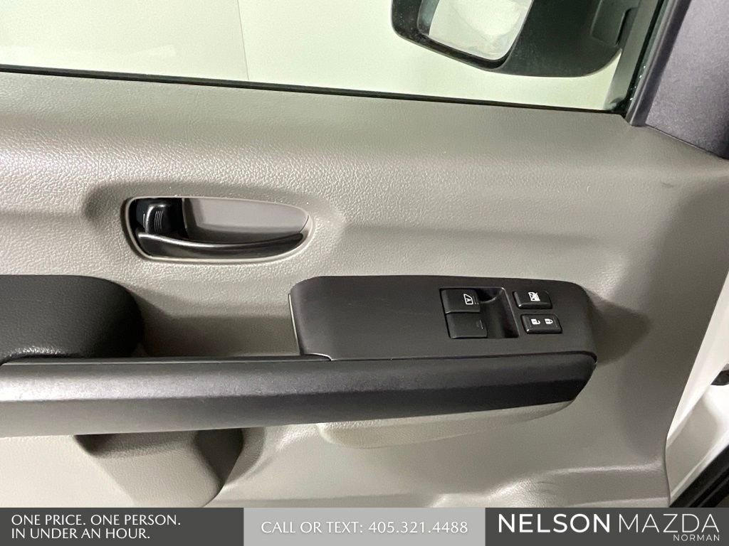 Used 2021 Nissan NV 2500 SV w/ Navigation Package image 17