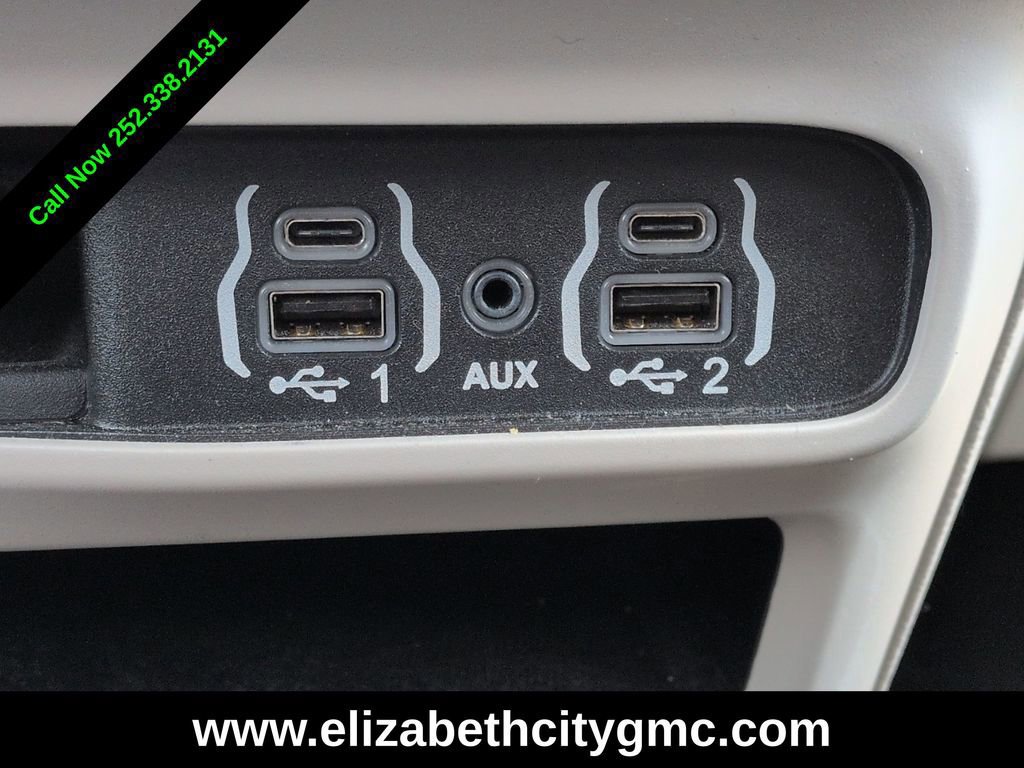 Used 2024 Chrysler Voyager LX FWD image 31