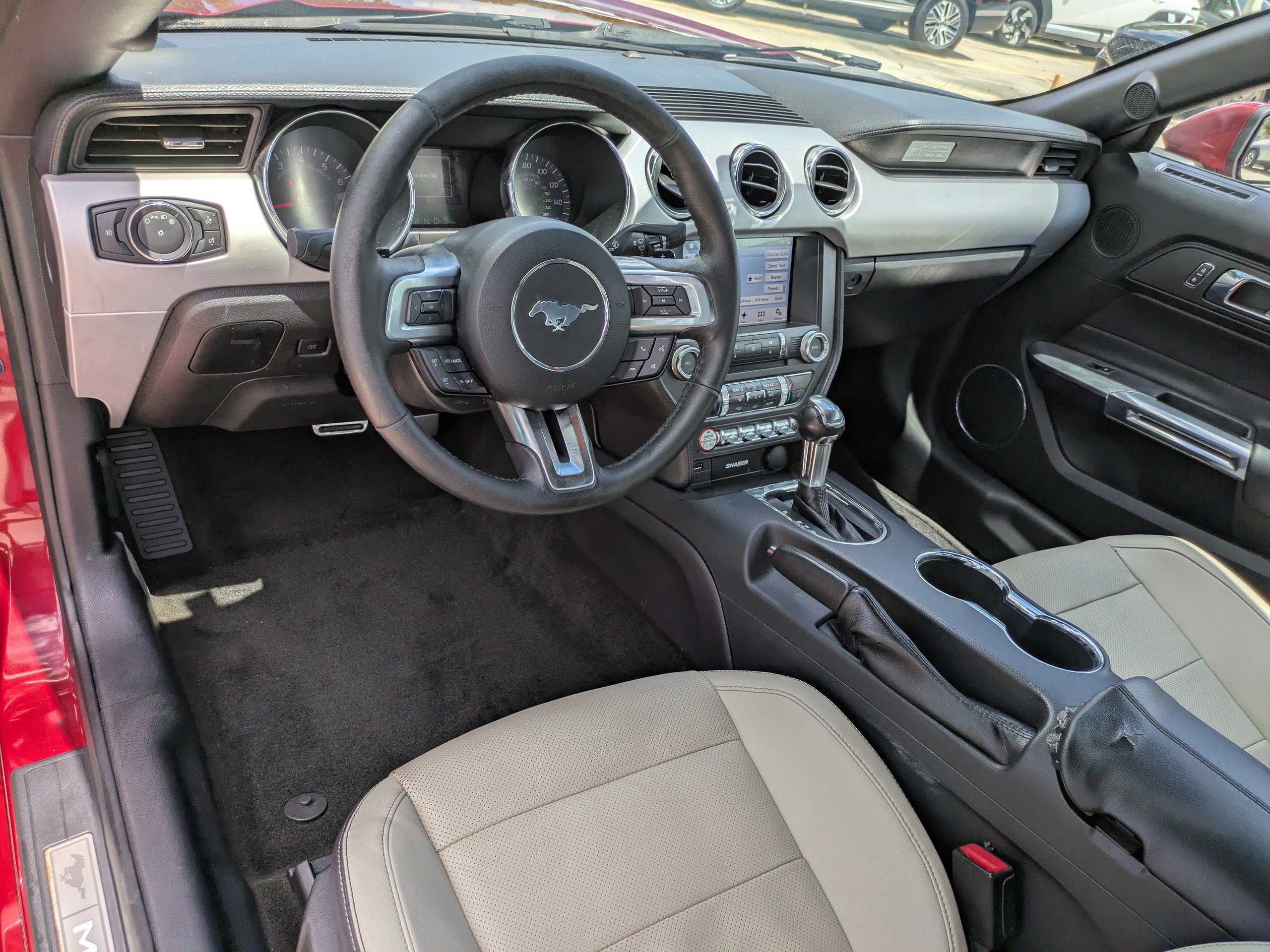 Used 2017 Ford Mustang Premium RWD image 14