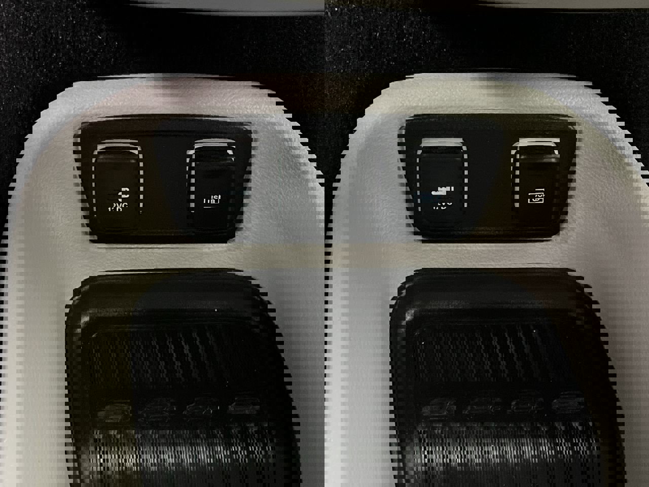 Used 2017 Chrysler Pacifica Touring-L image 28