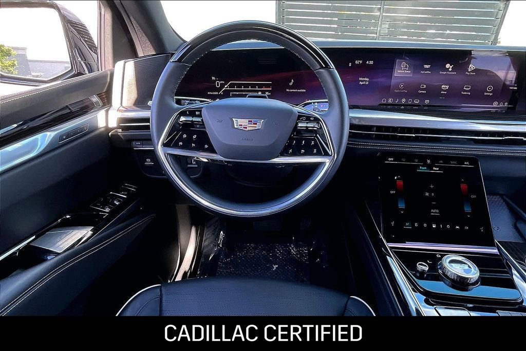 Certified 2025 Cadillac Escalade ESV Premium Luxury RWD image 7