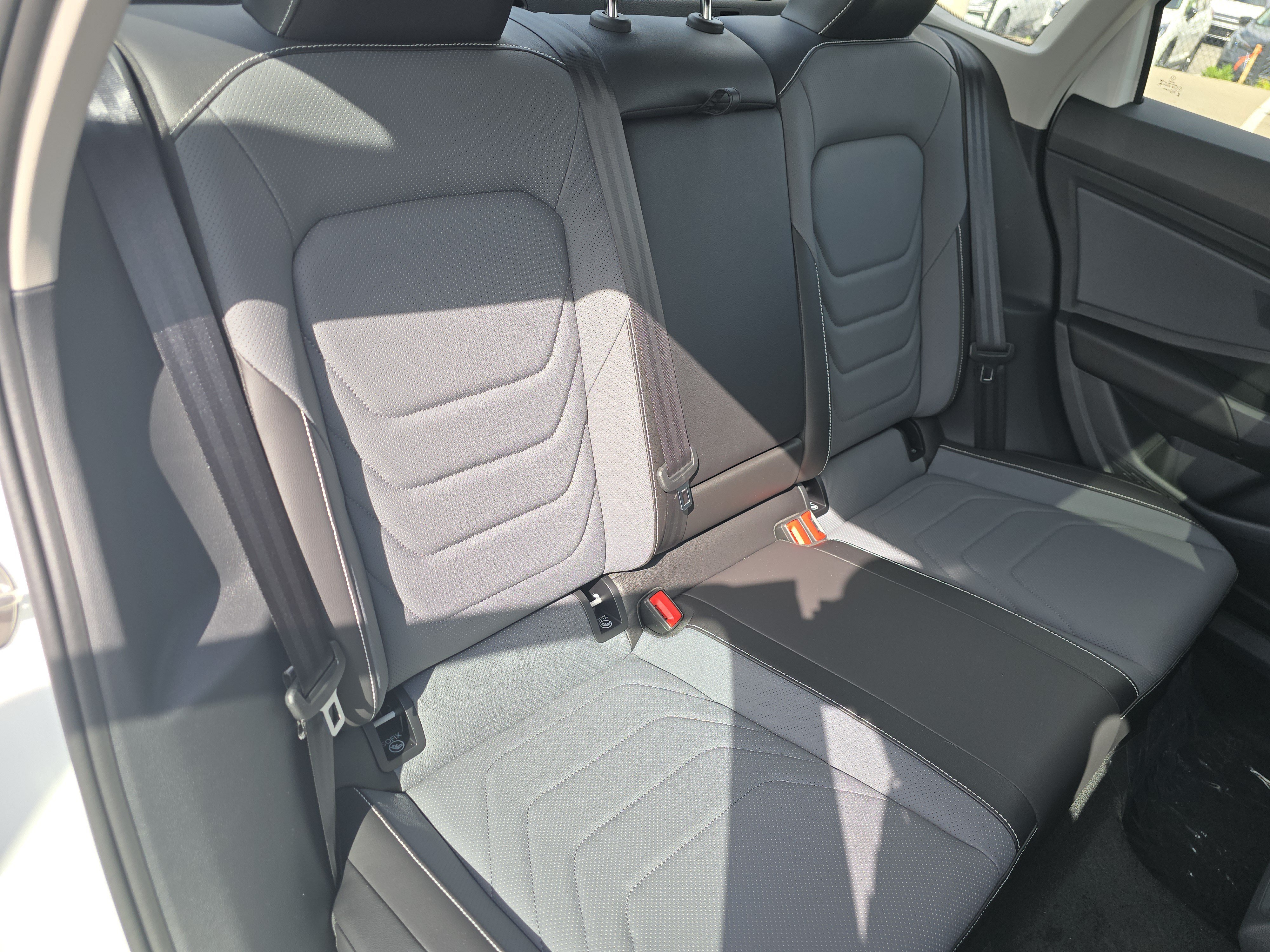 New 2026 Volkswagen Jetta SEL FWD image 17