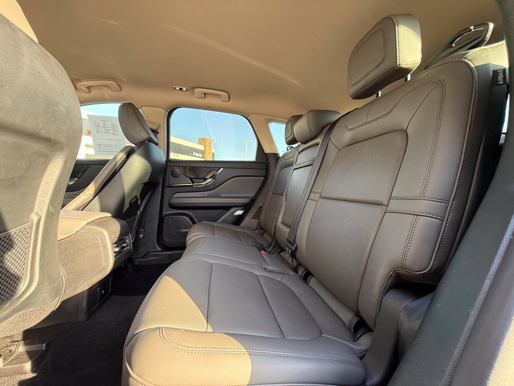 Used 2024 Lincoln Corsair Reserve FWD image 37