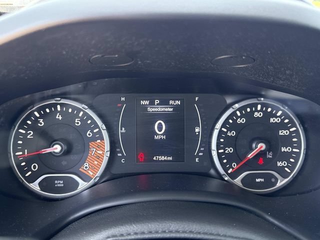 Used 2023 Jeep Renegade Latitude AWD/4WD image 30